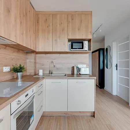 Chwarzno Xi * غدينيا